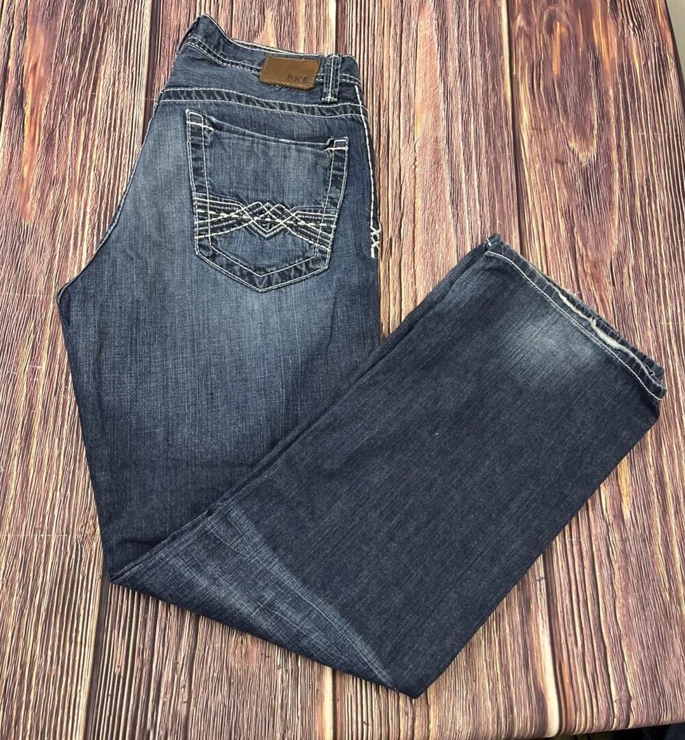 BKE Tyler Straight Leg Embroidered Jeans Mens 32R (Actual 32x32)